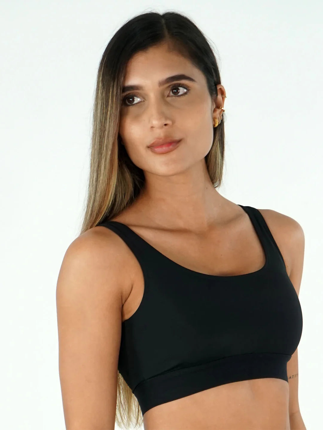 Conjunto Short Pretina Alta Y Top U Básico Negro